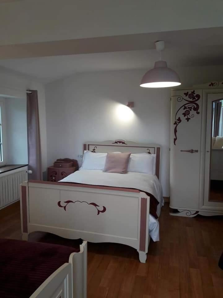Bed and Breakfast Domaine De La Sauzaie La Pommeraie-sur-Sèvre Exterior foto